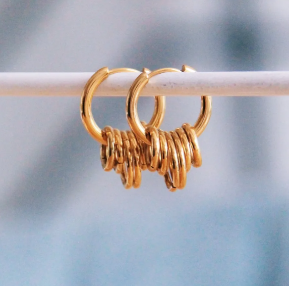 RVS oorring met ringen - goud