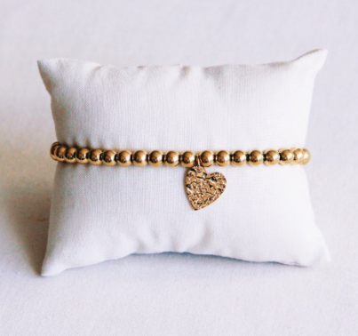 Ruwe kralenarmband met hartje